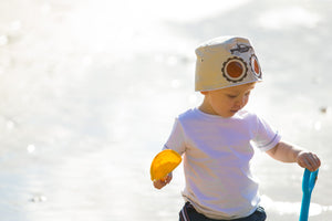 Boomerang Baby Cooeee Sunglasses Hat Lifestyle - Monster Truck